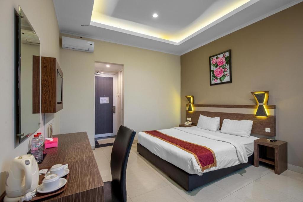 Raffleshom 3* Bandung