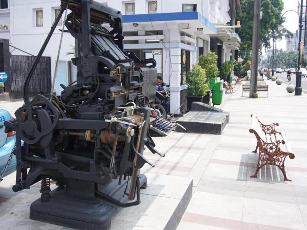 Hotel Raffleshom Bandung