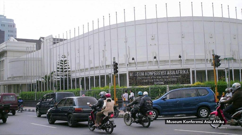 Raffleshom Bandung