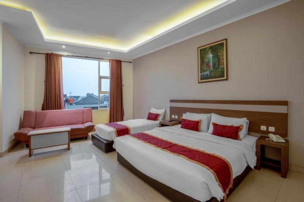 Raffleshom Bandung