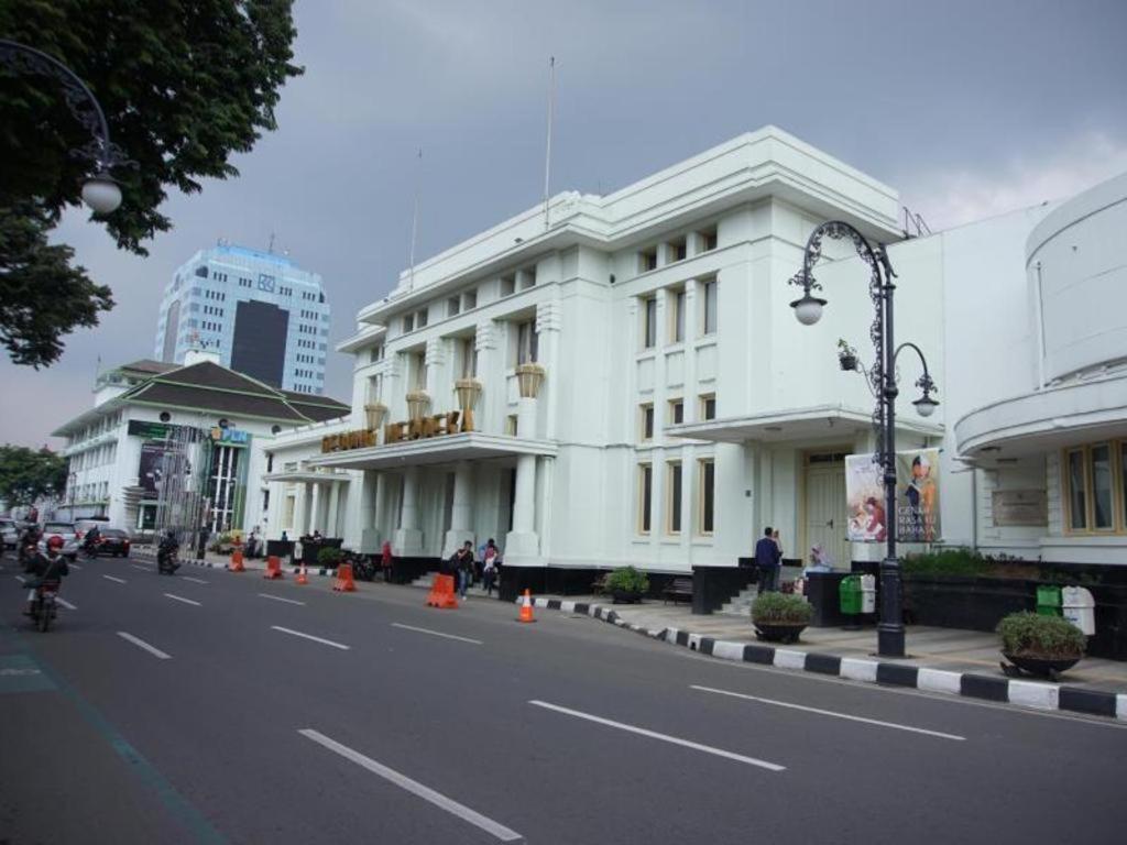 Hotel Raffleshom 3*