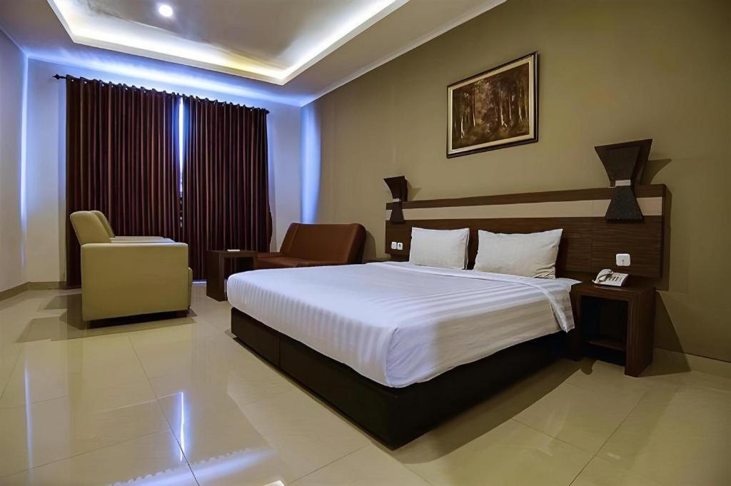 Raffleshom Hotel 3*